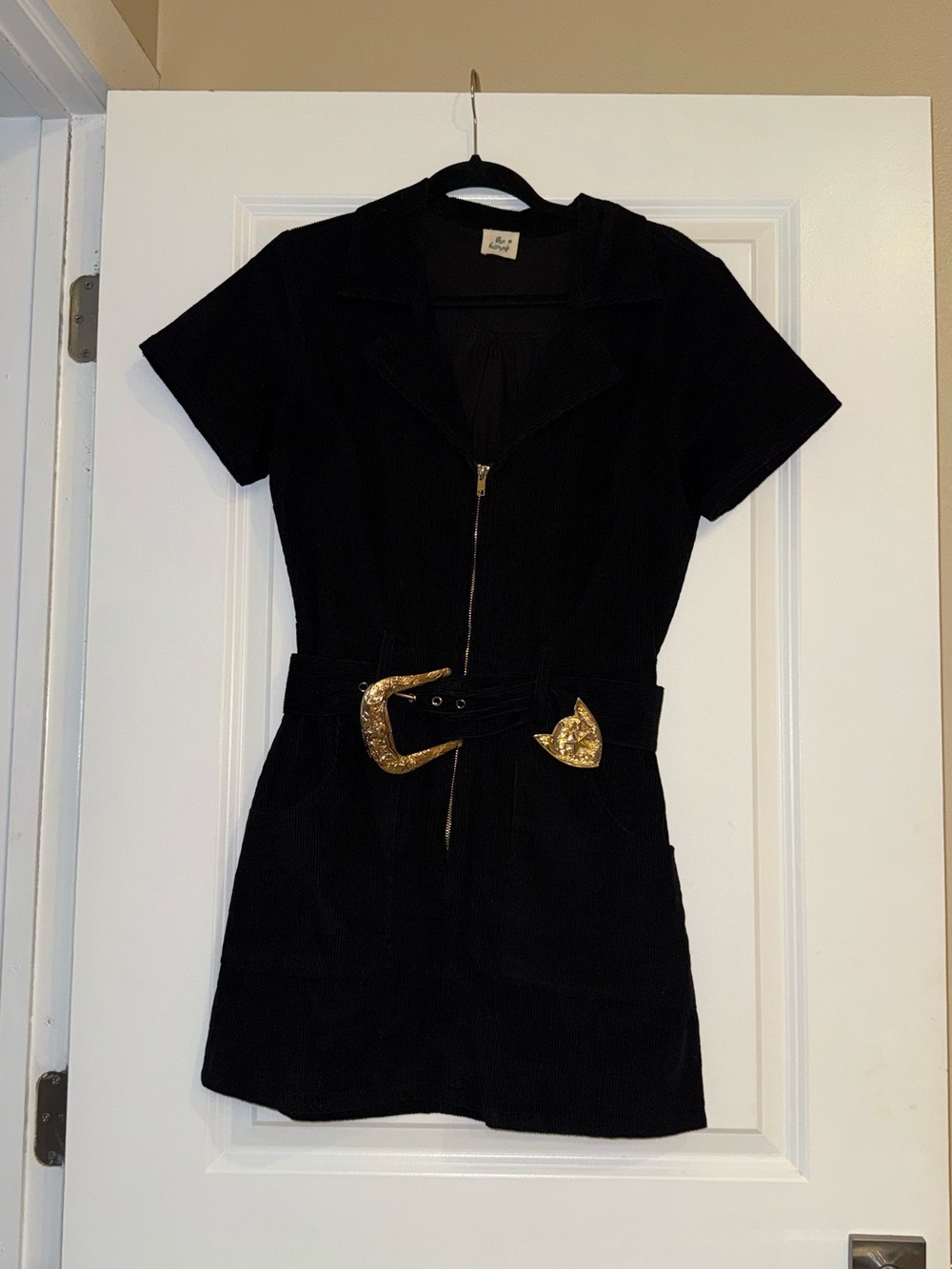Western Black Short Sleeve Belted Dress with Gold Buckle